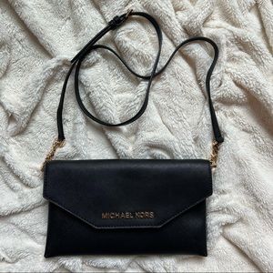 Black Michael Kors Purse with Gold Hardware